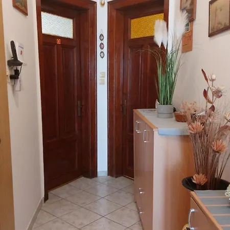 Nono Zlajo Apartment *